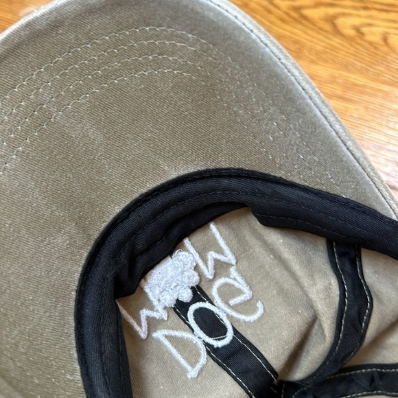 David and Young khaki Dog Mom cap.  Excellent condition. One size. - Picture 6 of 7